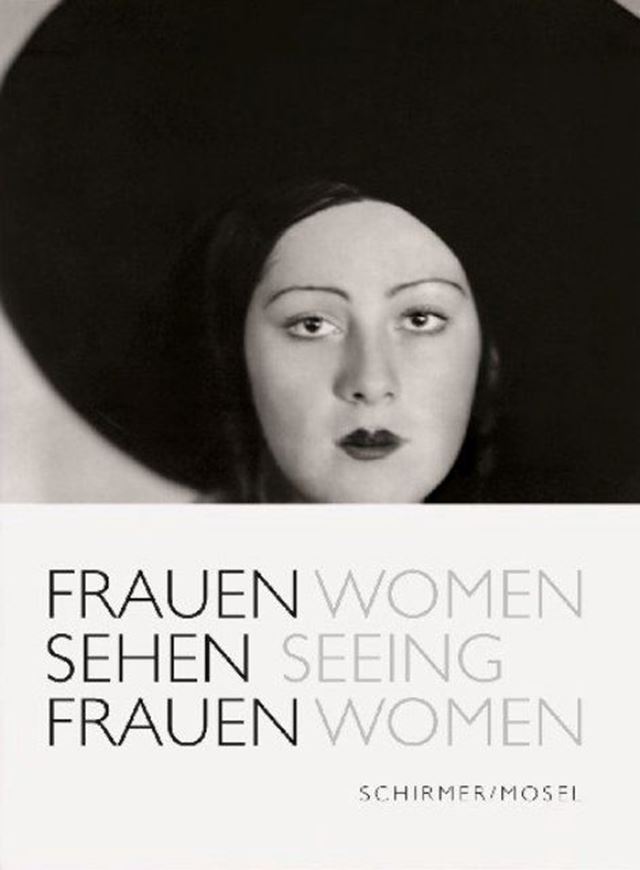 Frauen sehen Frauen - Women seeing Women