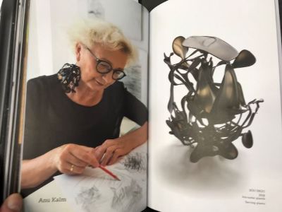 HUNT: Kadri Mälgu ehtekogu - Kadri Mälk's Jewellery Collection