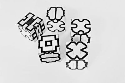 de-sign cube